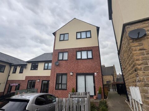 Kirkgate, Birstall, Batley