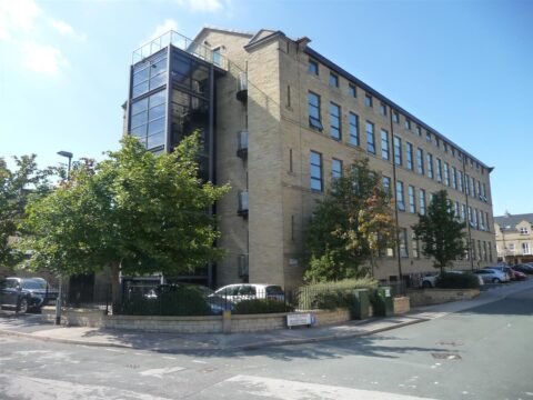 Cavendish Court, Drighlington, Bradford, BD11 1DA