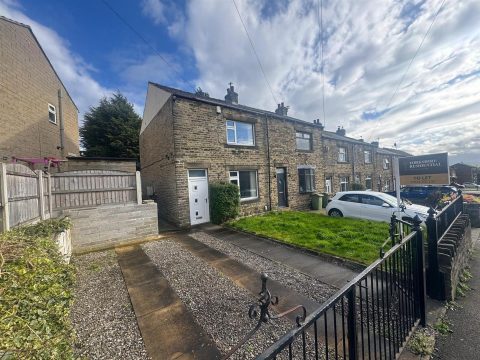 Moor End Lane, Dewsbury Moor, Dewsbury, WF13 4PD