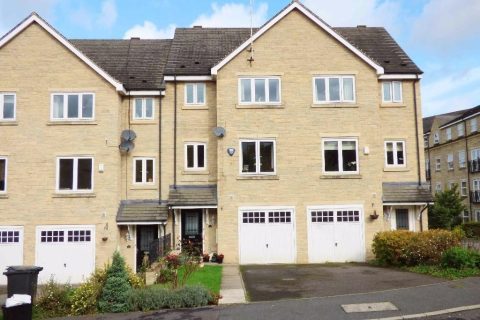 Axminster Drive, Bailiff Bridge, Brighouse